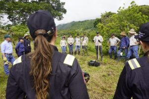 Ecopetrol fortalece restauración ambiental en Casanare con la siembra de más de 120 árboles nativos